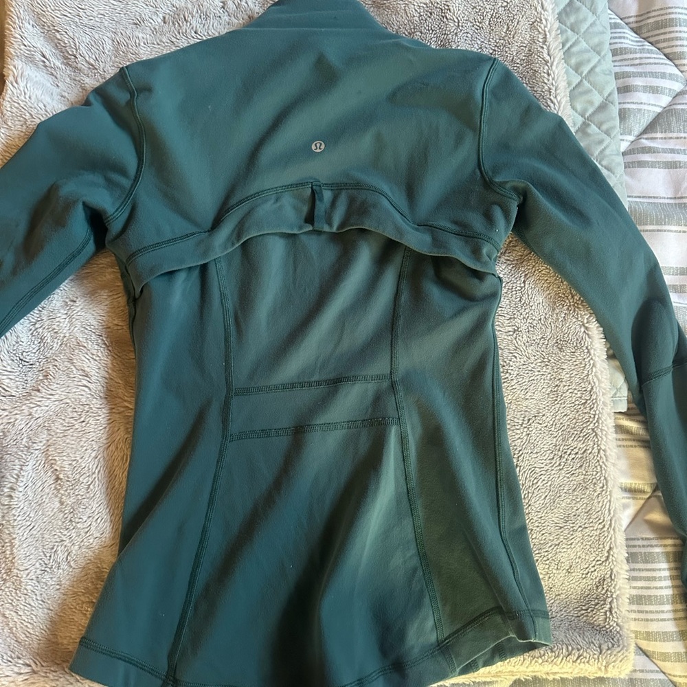 lululemon on define jacket size 6